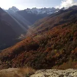 Tipica Casa Di Montagna Nelle Valli Di Lanzo Groscavallo