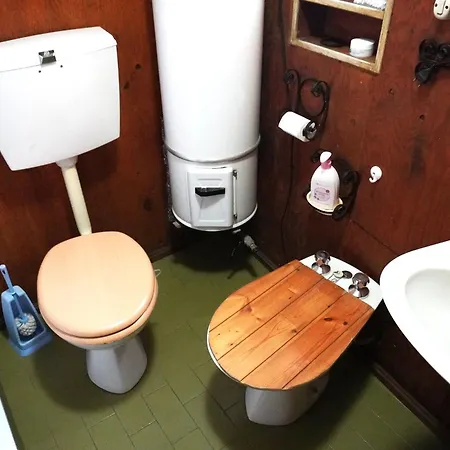 Tipica Casa Di Montagna Nelle Valli Di Lanzo Casa vacanze *