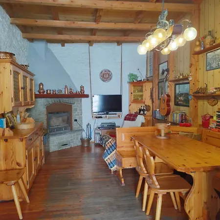 Tipica Casa Di Montagna Nelle Valli Di Lanzo Feriehus *