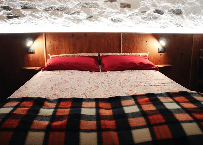 Tipica Casa Di Montagna Nelle Valli Di Lanzo Groscavallo